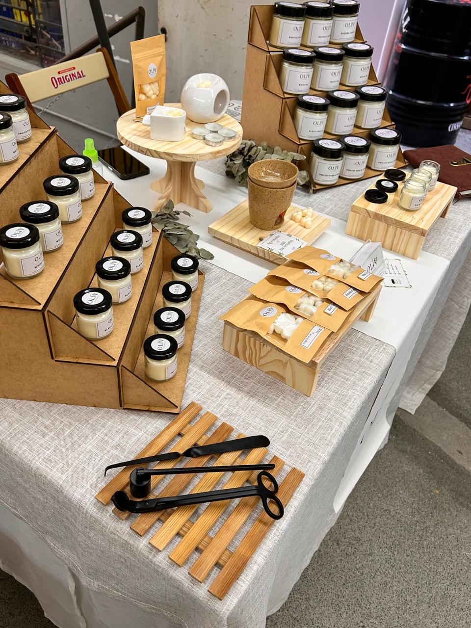 OLÍV — Estande de produtos